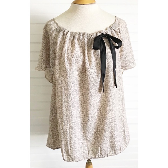 Ann Taylor Tops - Ann Taylor Loft || Bow Tie Blouse